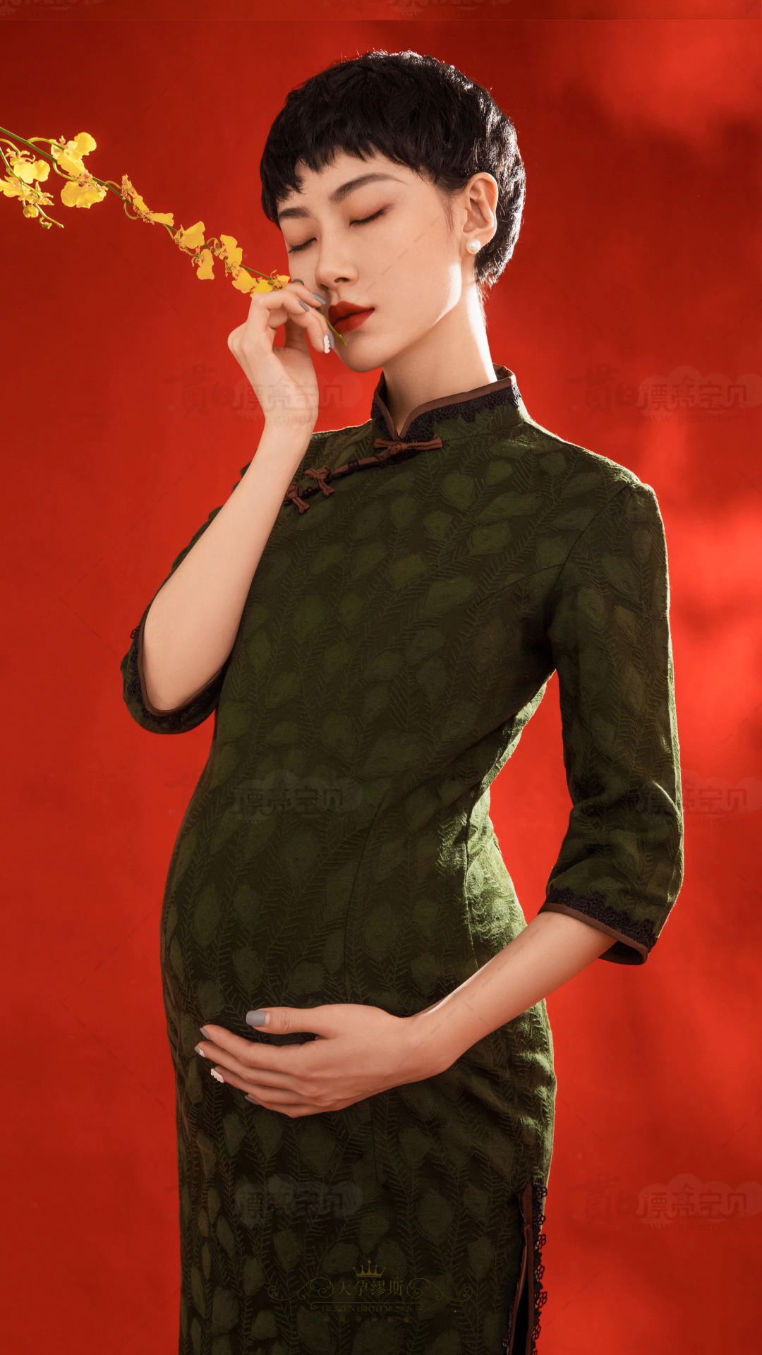 一举一动皆是风情,如画一般的让 人着迷,旗袍孕照作品分享#孕妇照