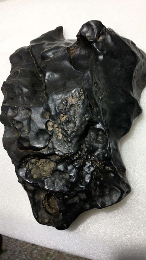 6斤,无磁性,气印好,喜欢的加我微信,手机15297790982,私聊我!