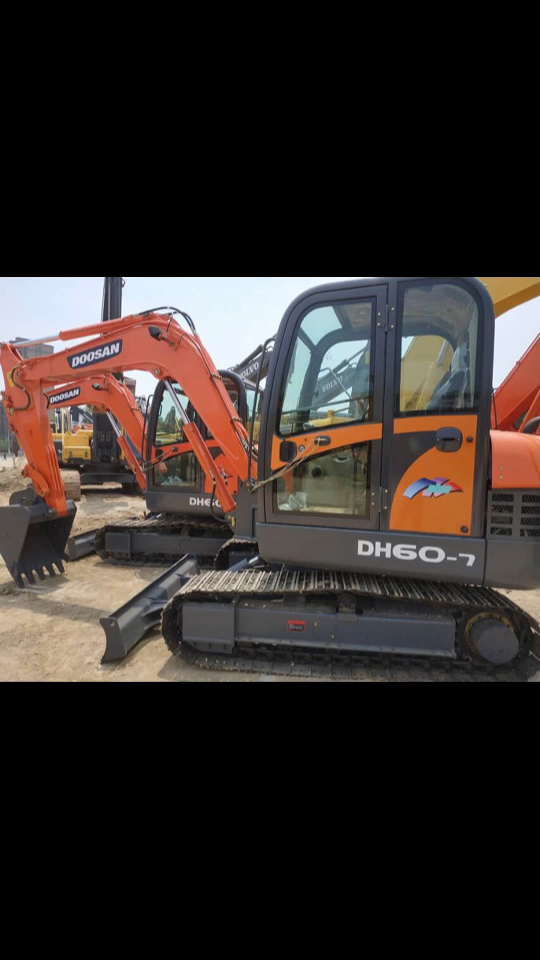 斗山60-7新车二手价,2017年出厂的机子,需要好机子的朋友联系我