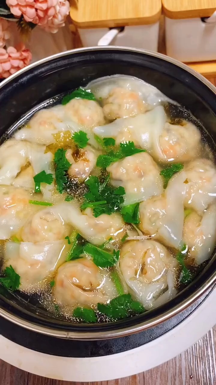 馄饨这样做,好看又好吃,家人都喜欢!