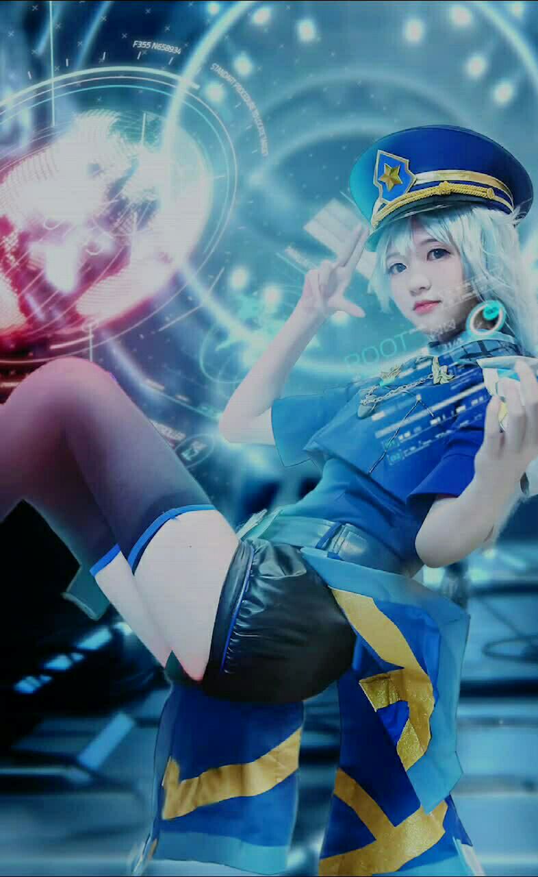 王者荣耀诸葛亮cos.性转美女绝美还原.来自白渣想一夜暴富美女