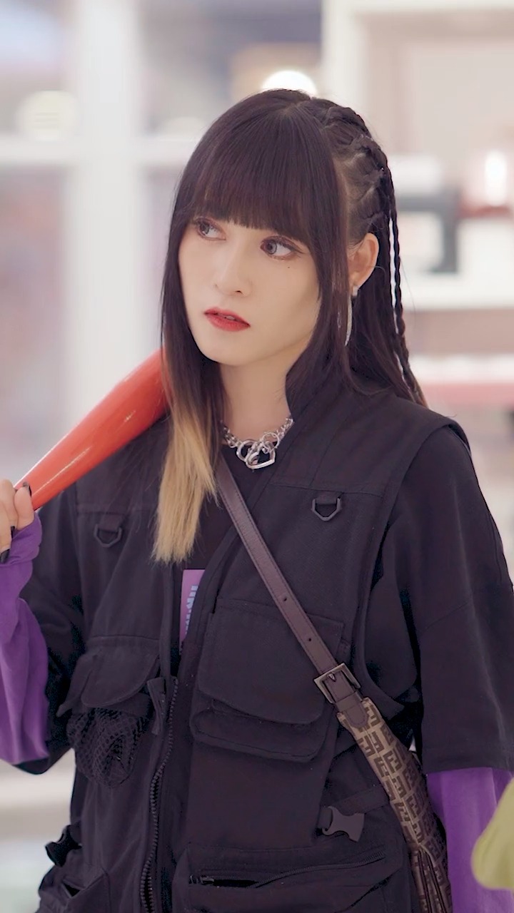 《魔女月野》 第二十四集 闺蜜整天陪渣男熬夜,原因竟然是这个!那就别