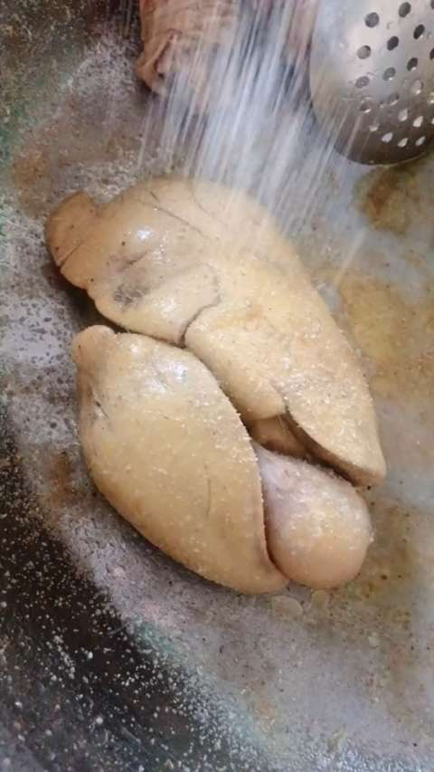 超级大粉肝已限量出锅啦#石榴填鸭粉肝 #我的家乡有特产