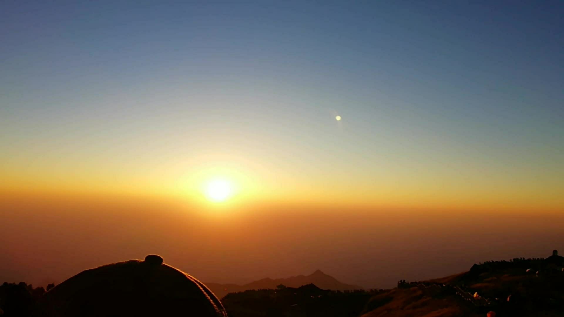 日升月落·武功山·金顶日出&帐篷·日月同辉