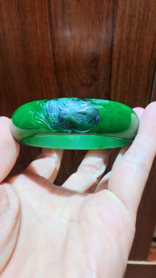 碧玉雕花鸳鸯镯