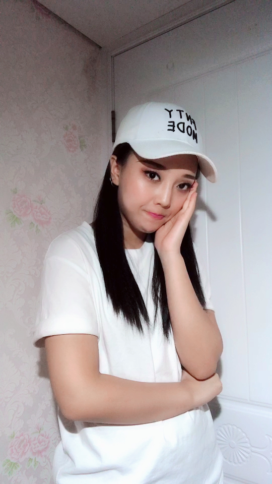 反正小时候我跟我妈要钱的时候都是这样的