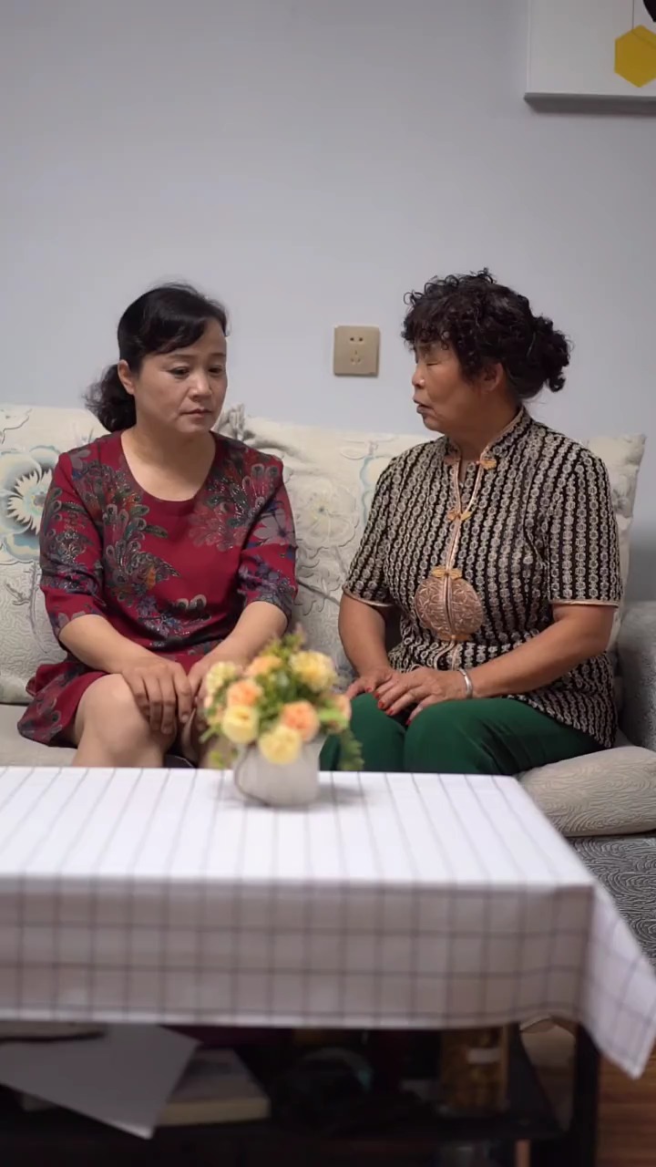 婆婆和媳妇吵架,当儿子的到底应该向着谁?