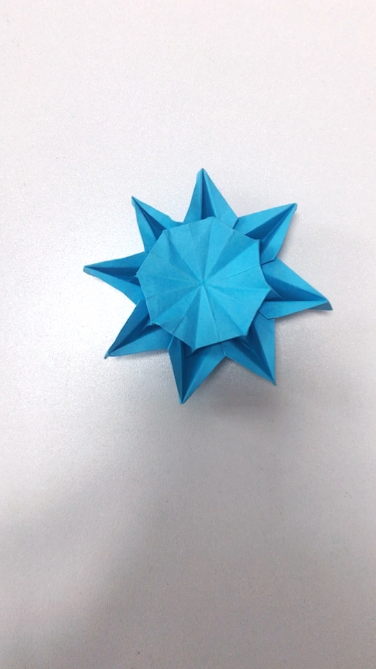 【折纸】简单的八角星啦～可以试试哦