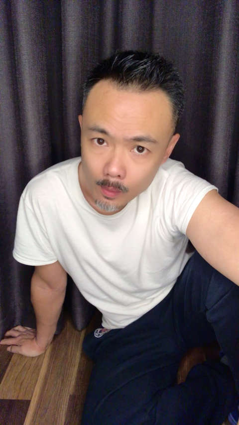 板儿牙 在微视发布了一个超有趣的视频,速来前排围观!