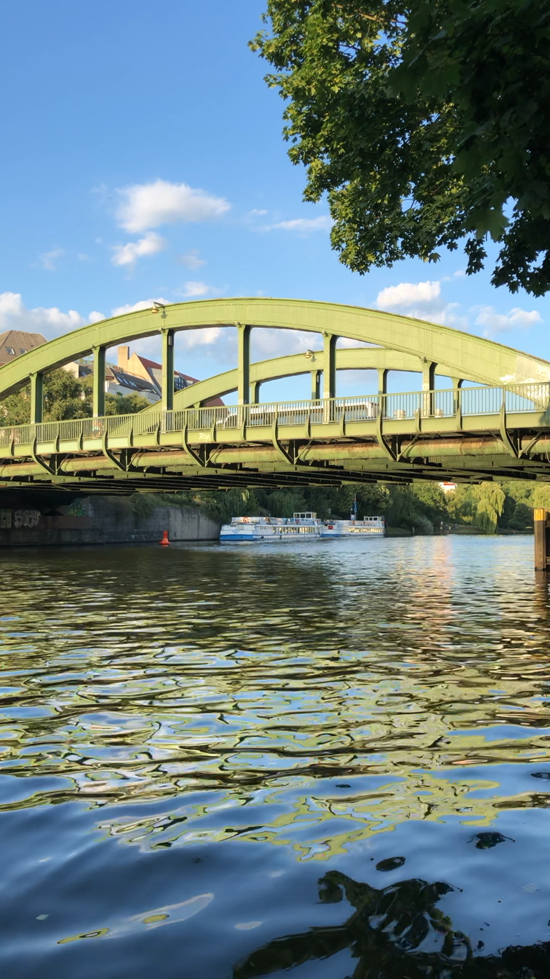 柏林,施普雷河边,等夕阳慢慢发生.7815