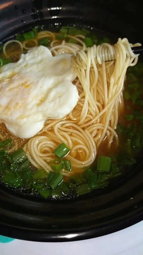 3分钟早餐一碗素面.