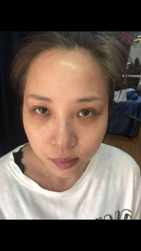 美与丑的极致对比,我们在自黑