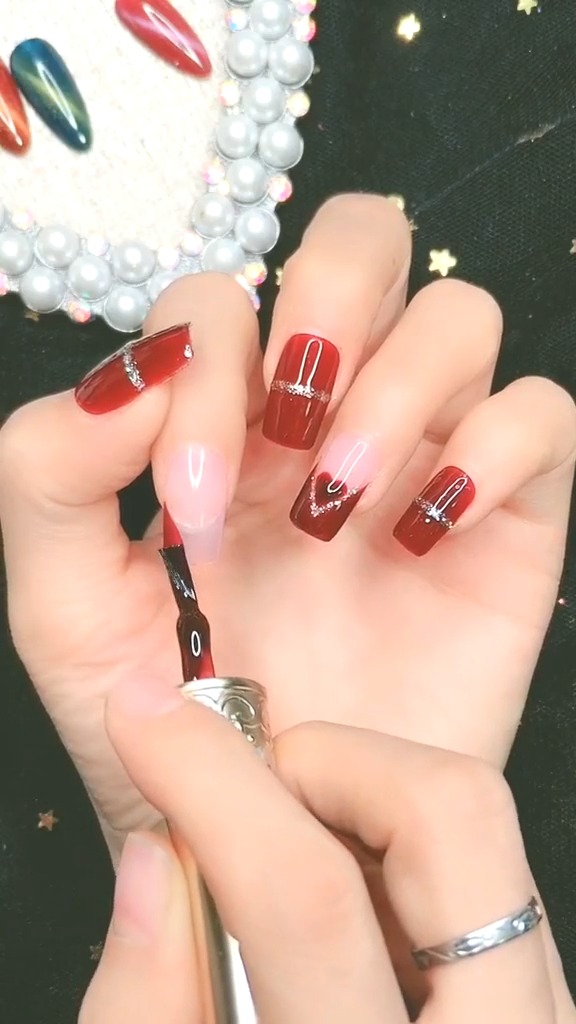 时尚流行的红心美甲,简直不要太好看了