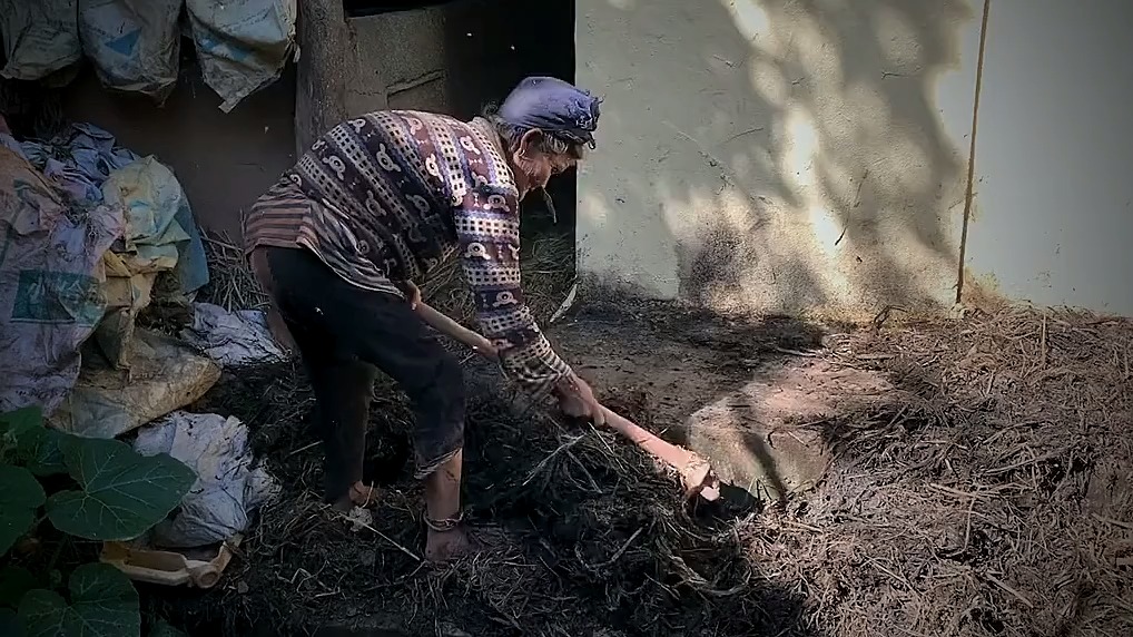 山区孤寡老人生活