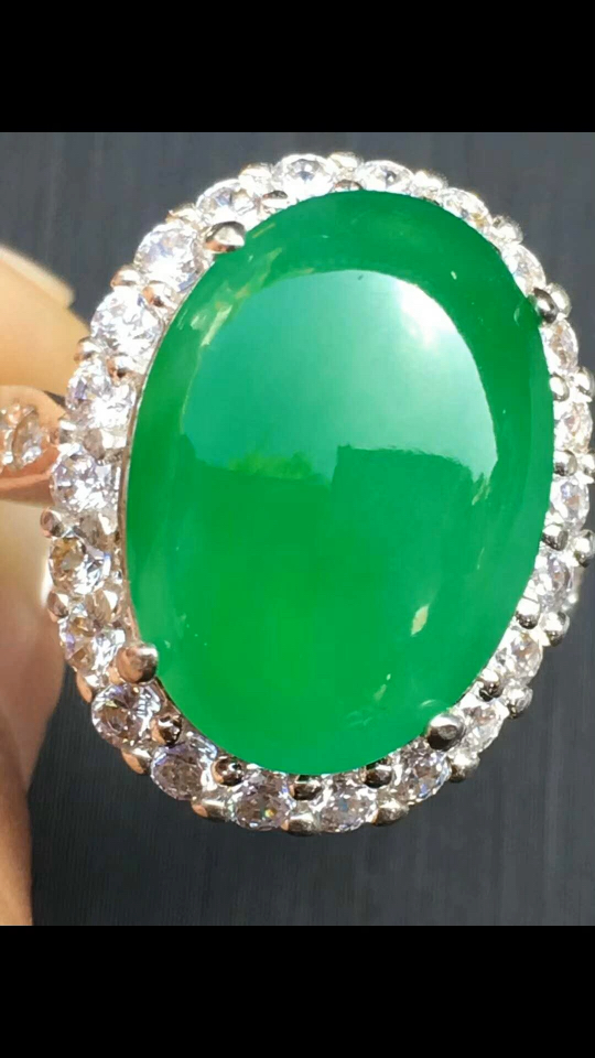 冰阳绿戒面有想法的来