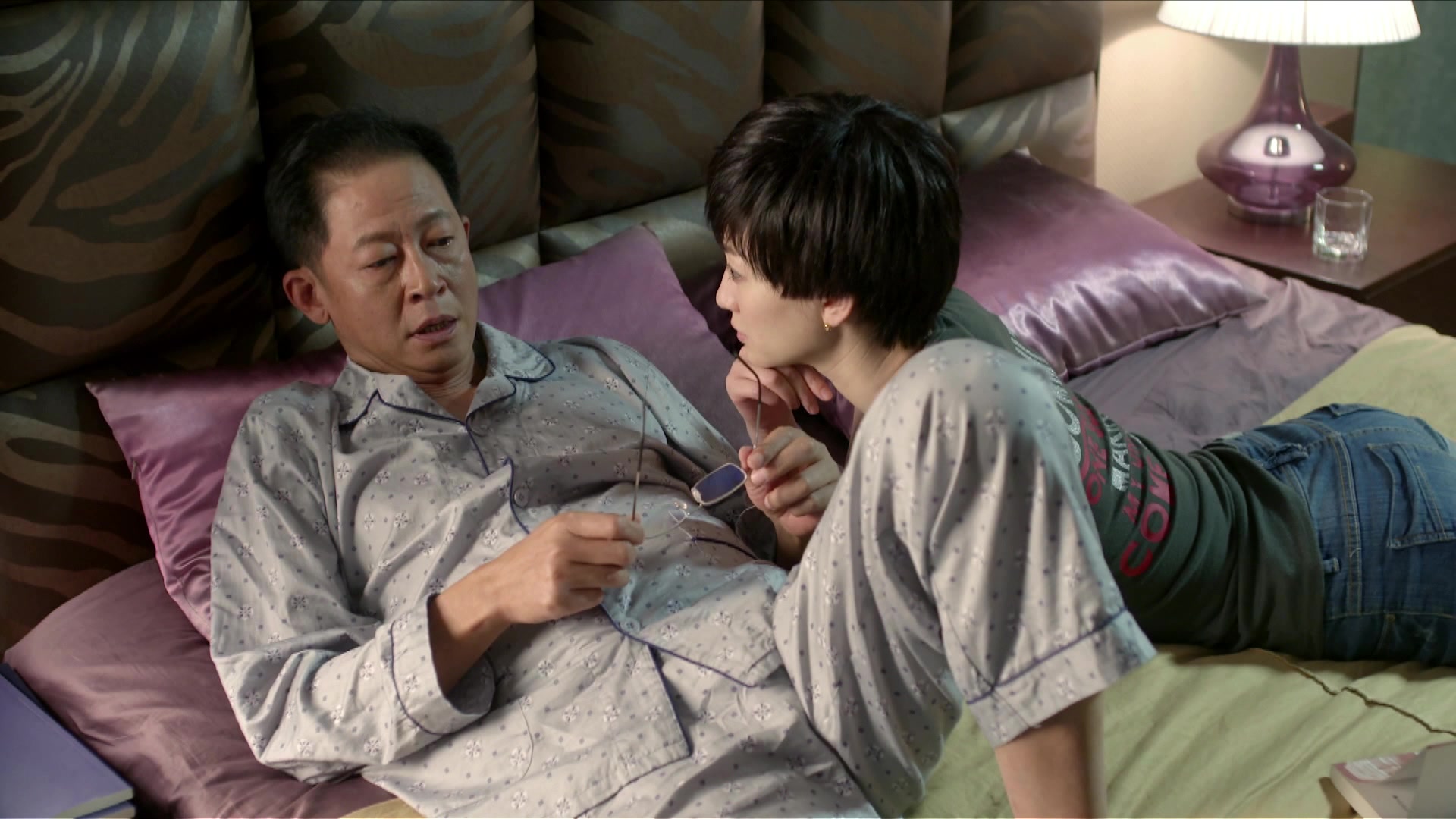 大丈夫晓珺追问欧阳剑,他和余茉莉直接是否有代沟