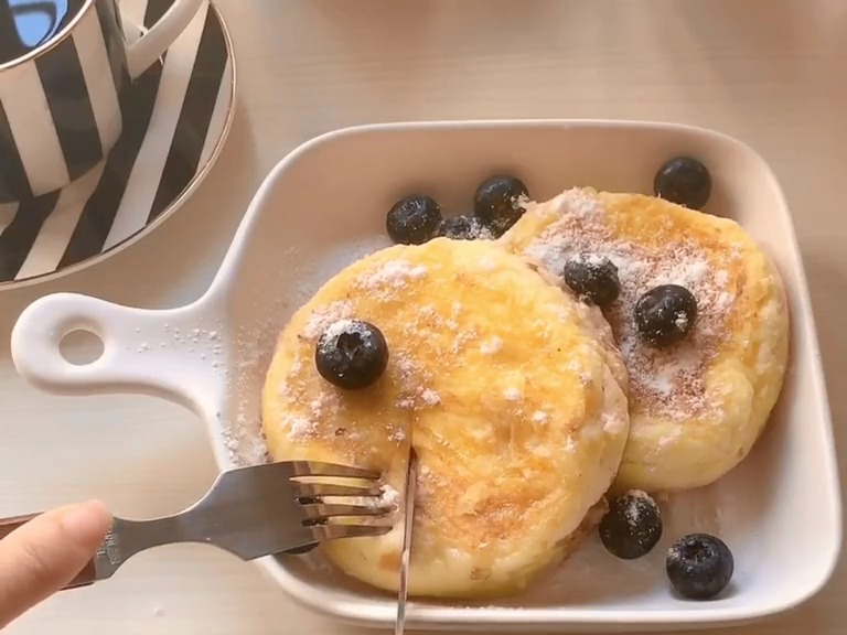 自制松软的网红舒芙蕾.