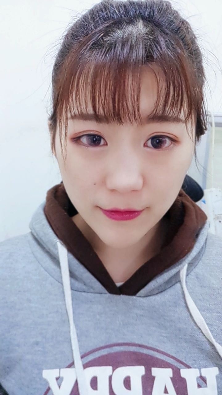 其实跟爸爸要钱比跟妈妈好要,虽然我爸万年兜比脸干净~95