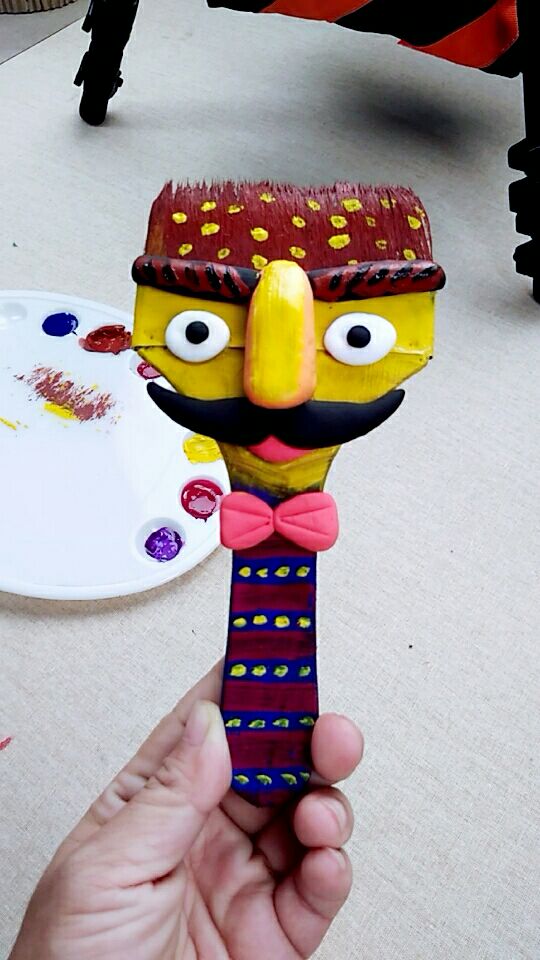 废旧刷子变超酷人偶,了解一下