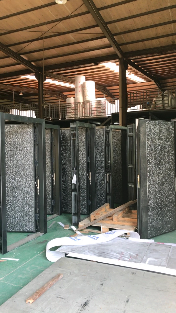 【贝尔卡洛】高端铸铝门