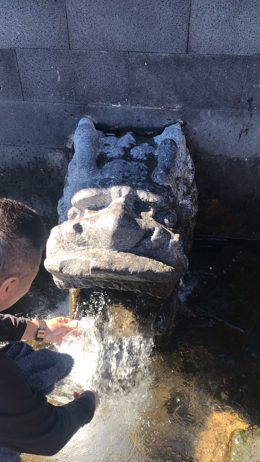 黑龙江省五大连池风景区二龙泉.王某人干豆腐.