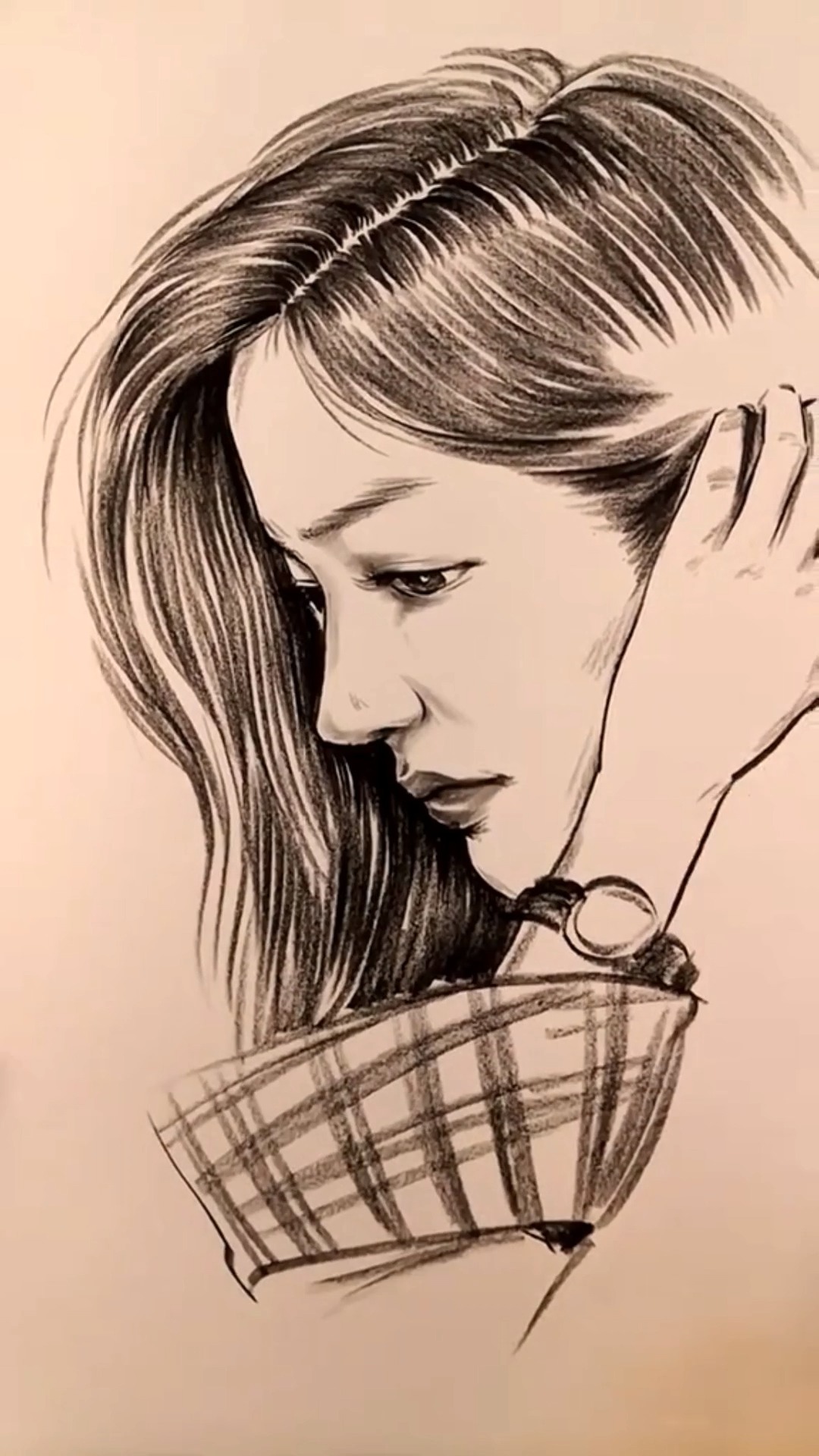 这个小姐姐的侧脸,是不是很迷人?#创意绘画