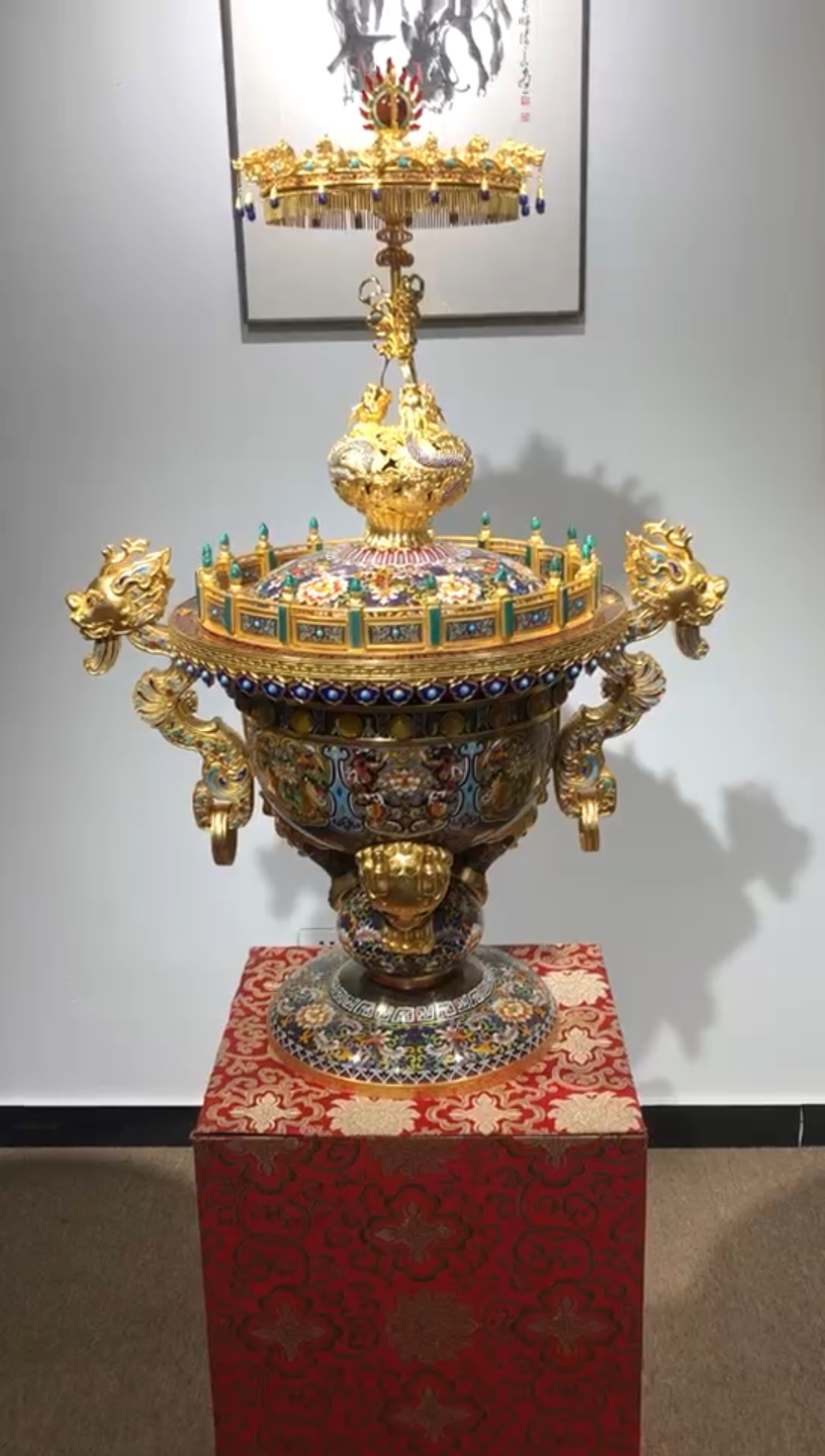 《座龙花薰》中国工艺美术大师张同禄作品
