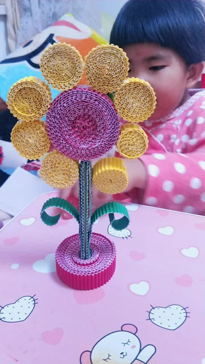 瓦楞纸手工作品