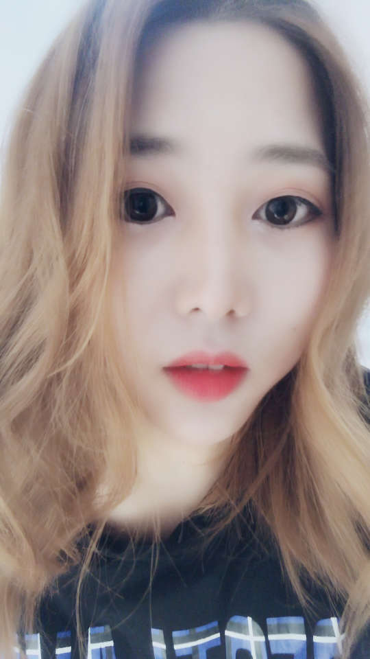 陈小慧 在微视发布了一个超有趣的视频,速来前排围观!