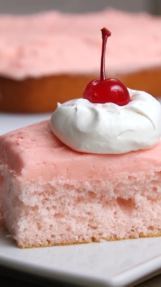 樱桃小蛋糕看起来好可爱哦