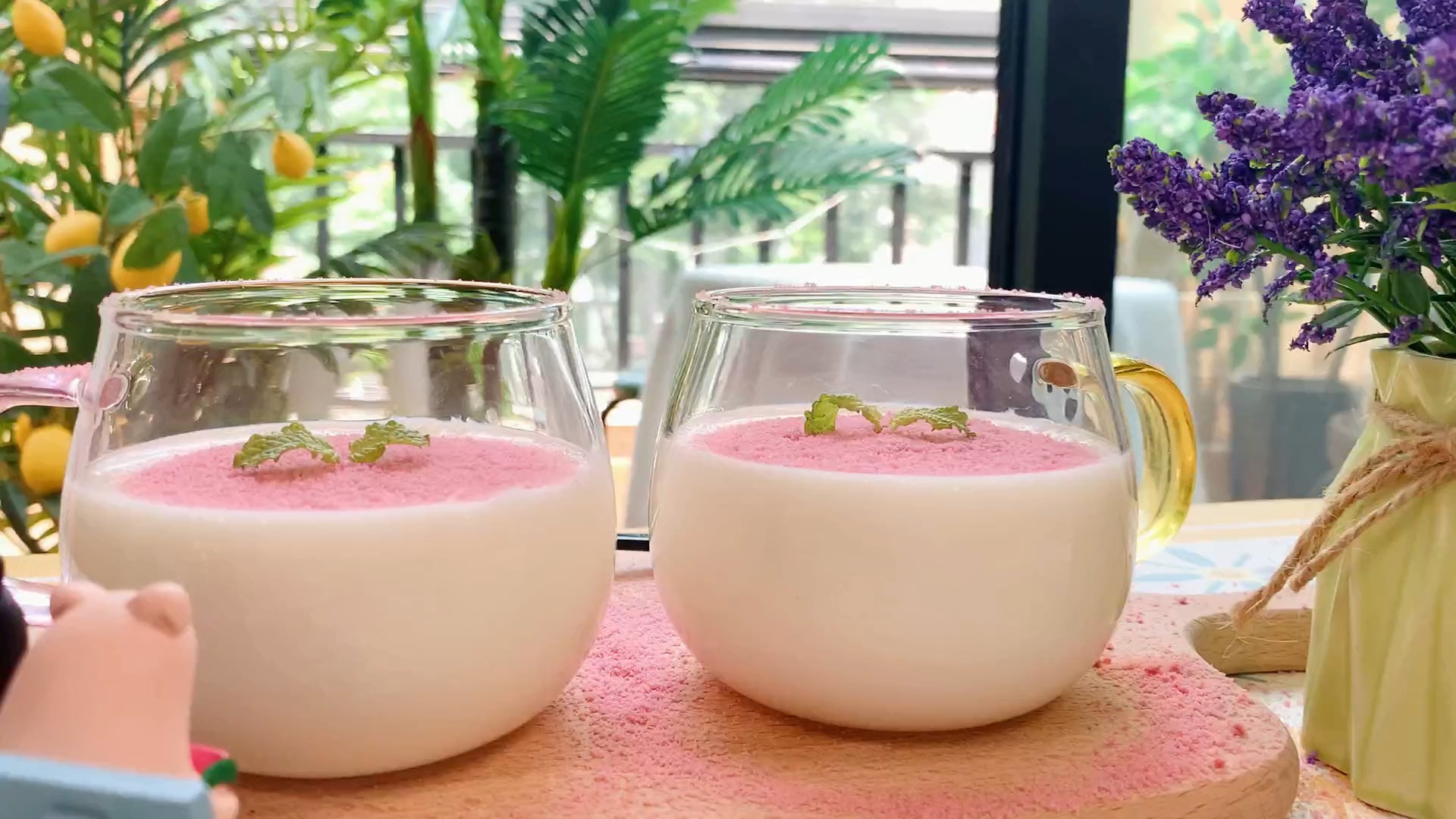 粉红少女心的樱花奥利奥奶冻,q弹嫩滑的冰淇淋口感,大家快来试试吧