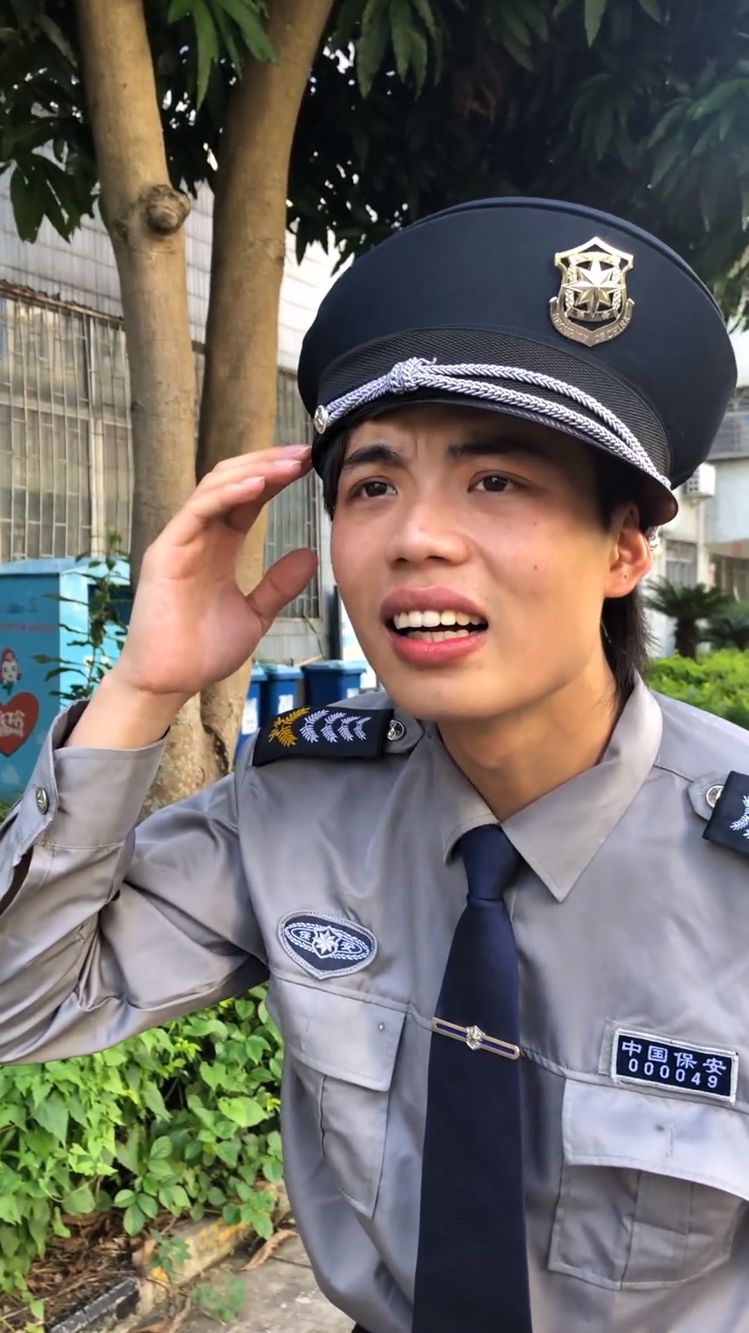 唉,又被天哥套路了. #保安   #华子  #搞笑