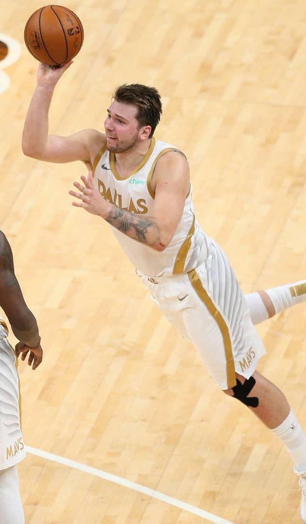 东契奇庆祝动作玩"皮卡丘",你受得了不 #东契奇 #nba