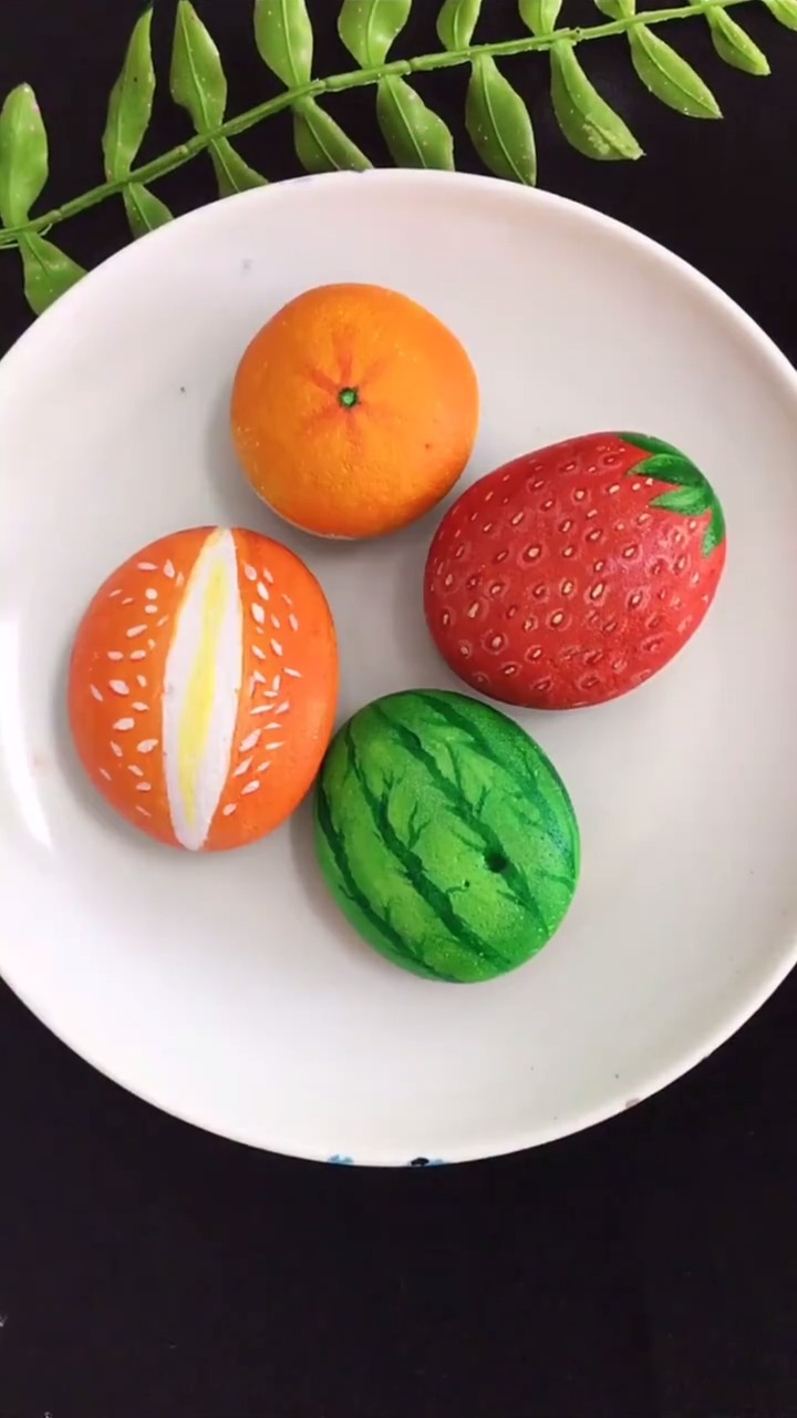 用石头画的水果,忍不住想来一口!#创意绘画