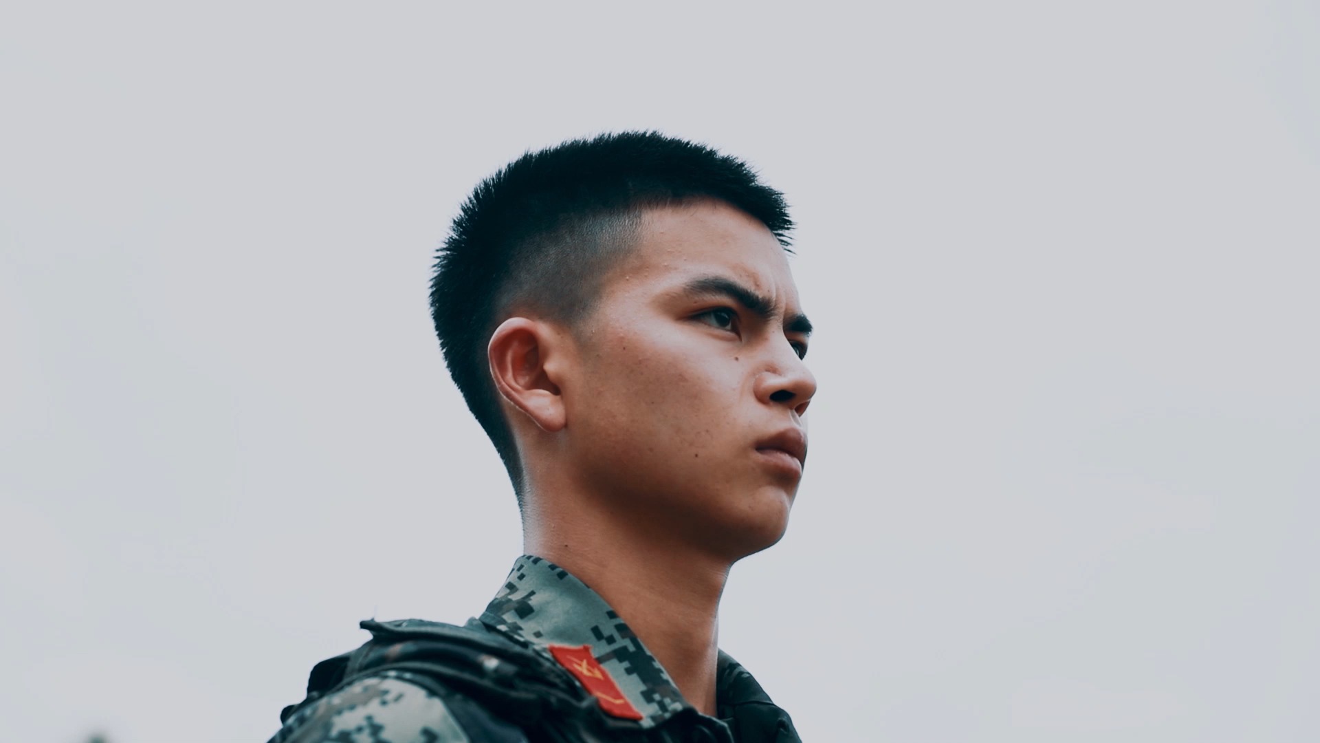 这么帅的武警小哥,点赞=收藏!