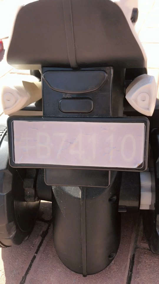 主要看车牌牛b74110