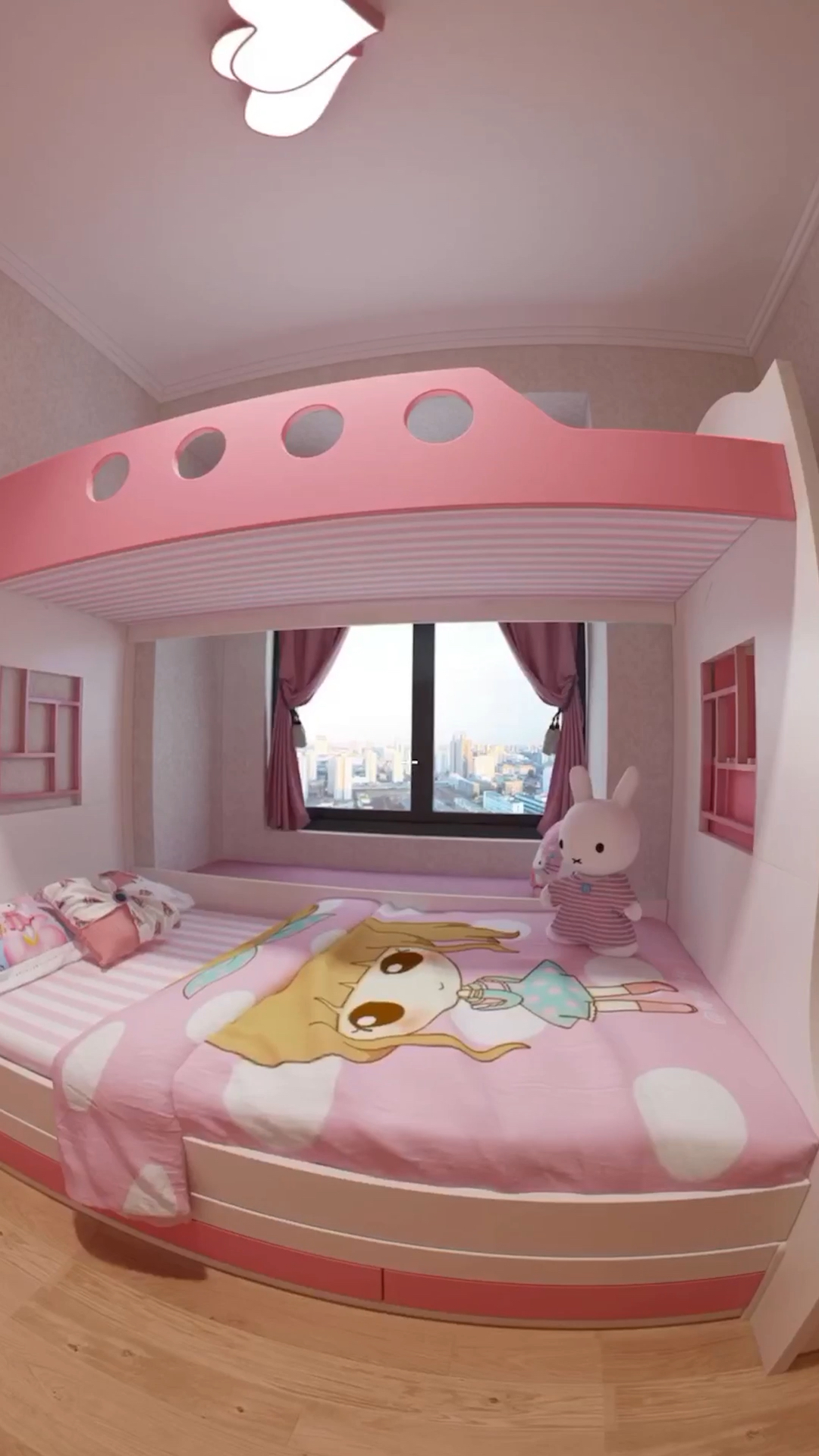 两个小女孩的小房间