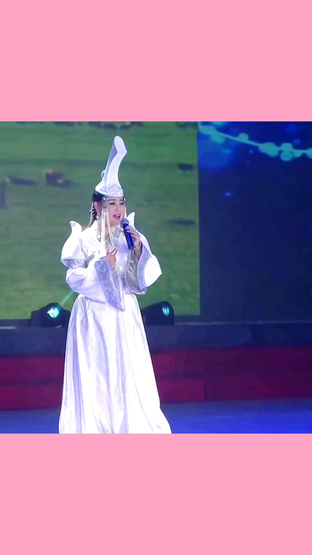 敖巴的杭盖~ 娜仁托娅 — uvaiin hangai