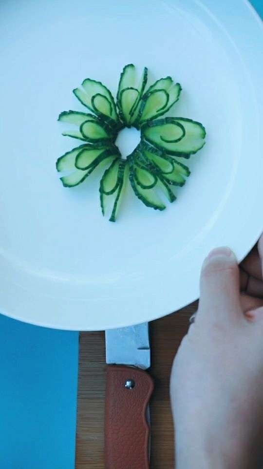 黄瓜的摆盘花样切法图片