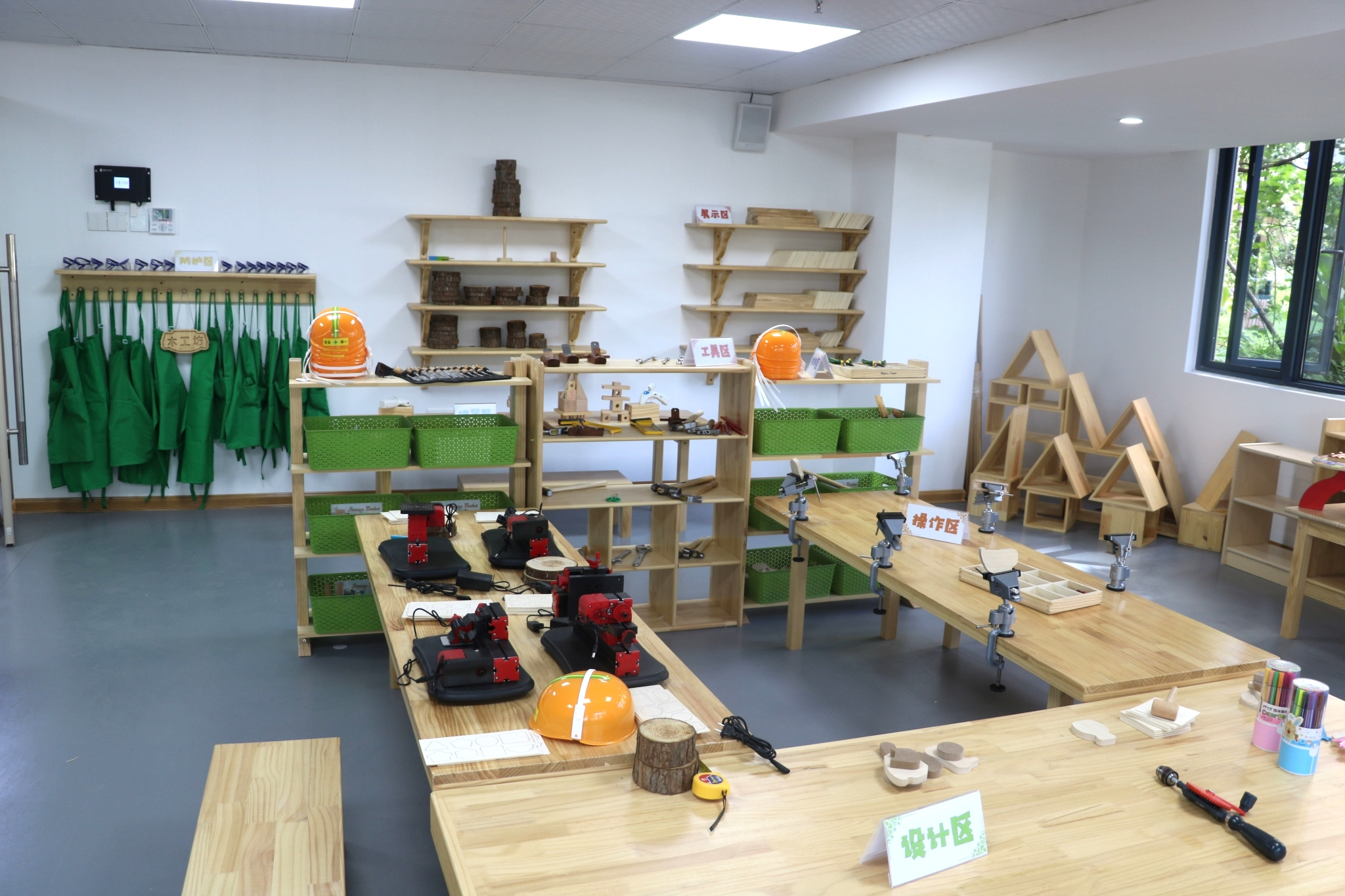 儿童木工diy室,木工坊-湖南省智慧教育装备展示体验中心欢迎参观体验!