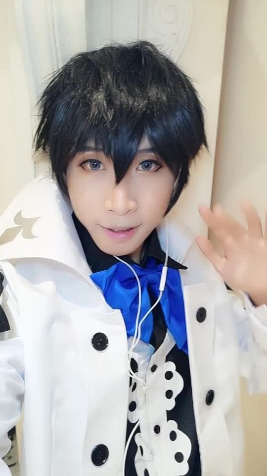 今天是赵云白执事哦,面目表情有点呆萌请见谅哈