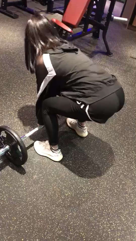 天知道我这种小细胳膊是怎么拎起来的 98