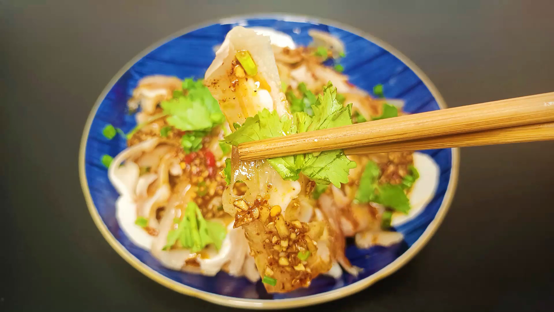 川渝地区乡村宴席必备凉菜凉拌耳叶,俗称凉拌猪耳朵,做法超简单#家常