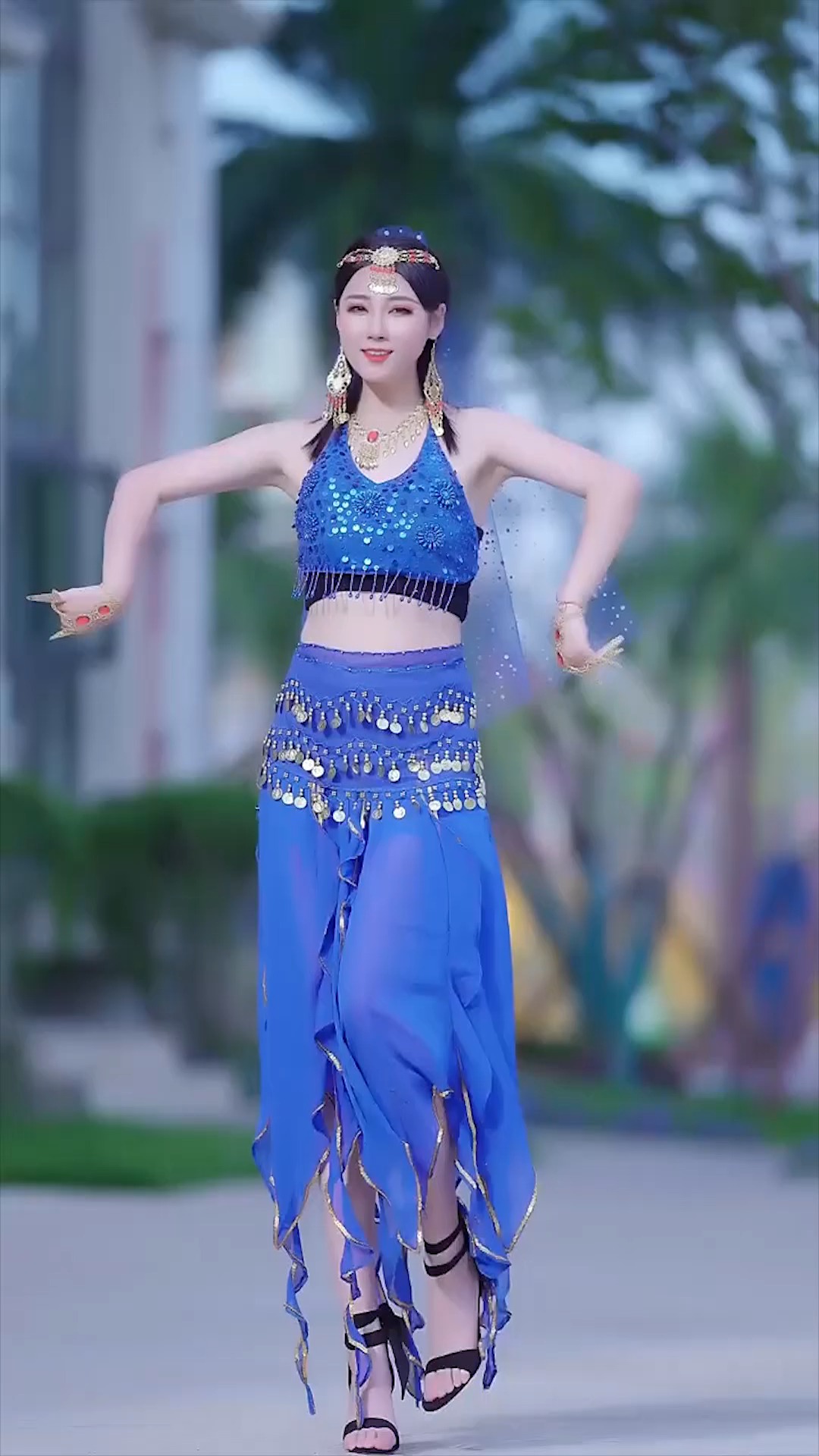 异域风情摇摆至上,美女的印度舞
