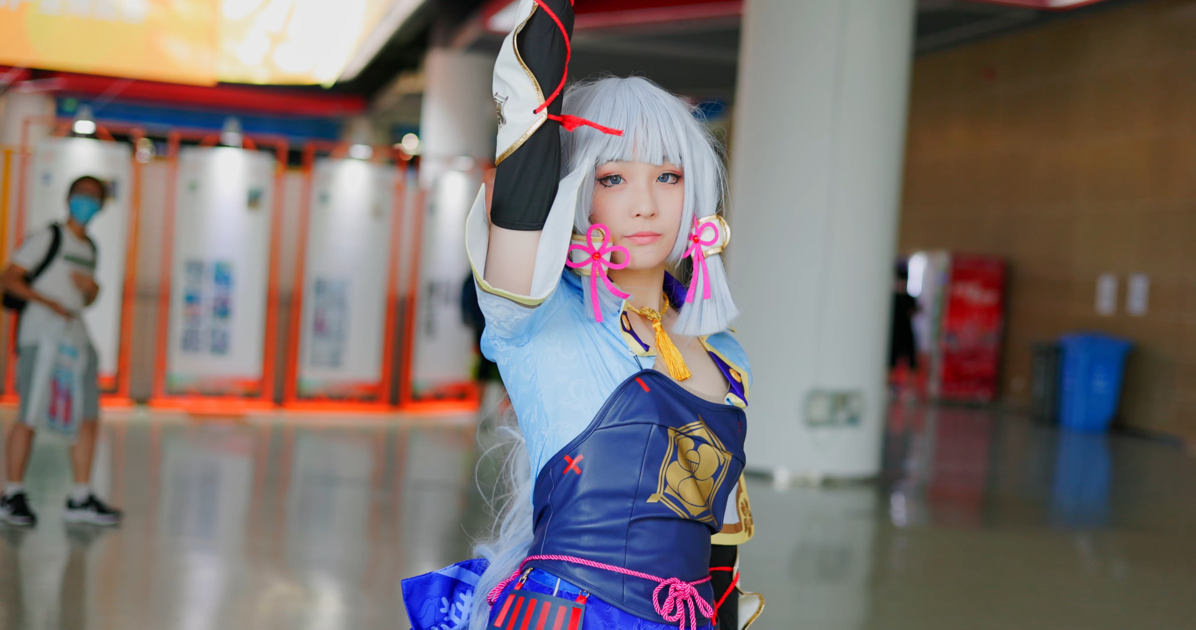 2021杭州国漫偶遇的神里绫华cos小姐姐 横拍上集#杭州国漫#原神cos#神