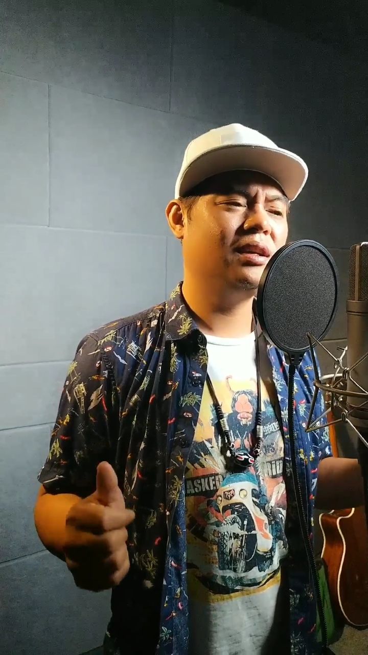 台湾高山族原住民歌手alisinngai阿修原创音乐《鹊桥相见》.