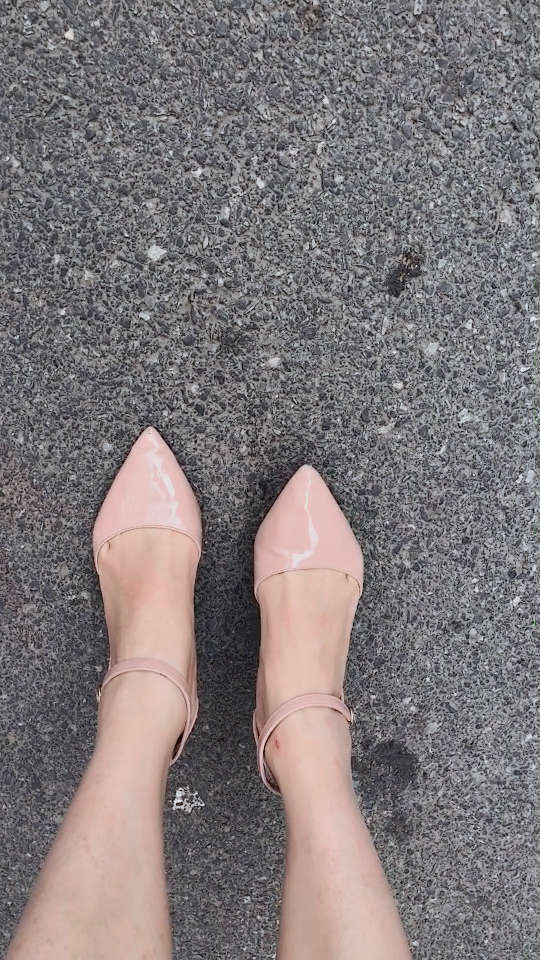 我的小脚 我的肚肚