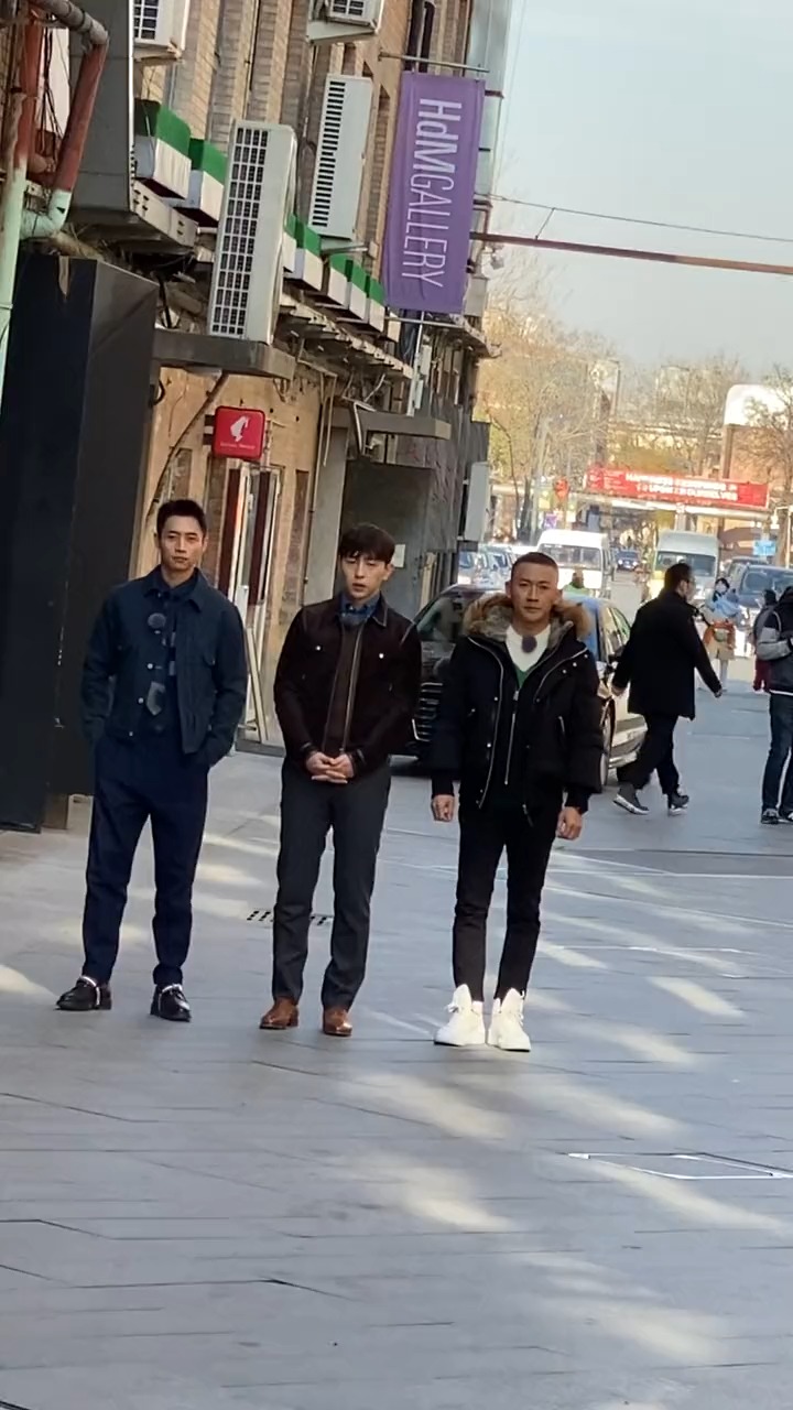 又是男神炸街的一天#邓伦 #魏晨