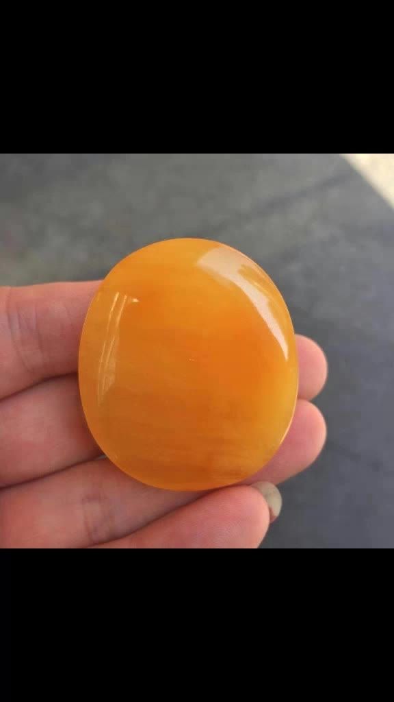 极品鸡油红,完美无瑕,15.32克.尺寸44x37x16.7mm,小窗询价