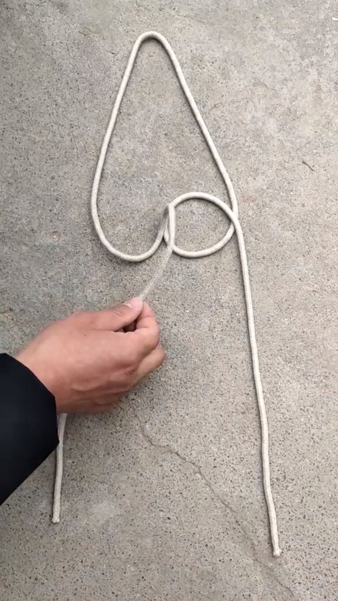 即将失传的油瓶结 这么使用的绳结技巧一定要传下去呢